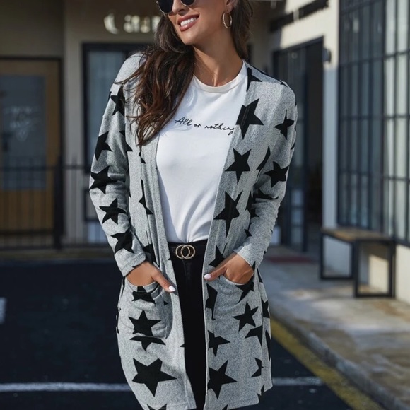 Five- Pointed Star Pattern Pocket Front Cardigan - Picture 4 of 5